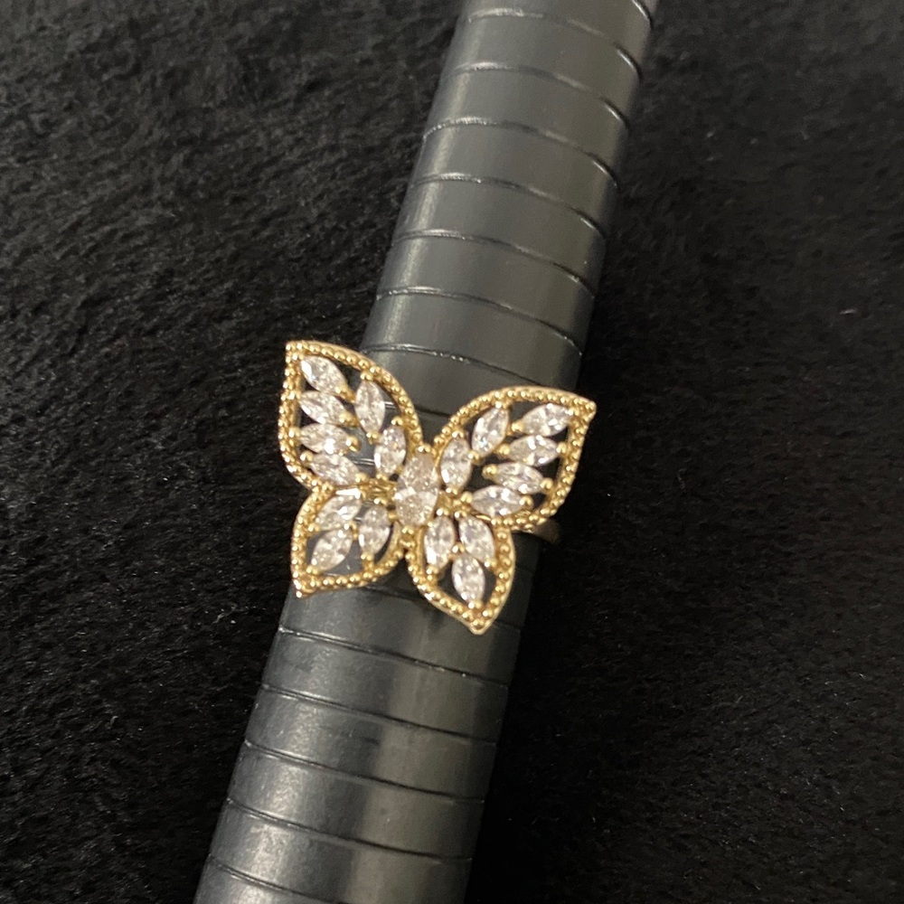 Sparkle Allure Womens butterfly ring - Picture 7 of 10